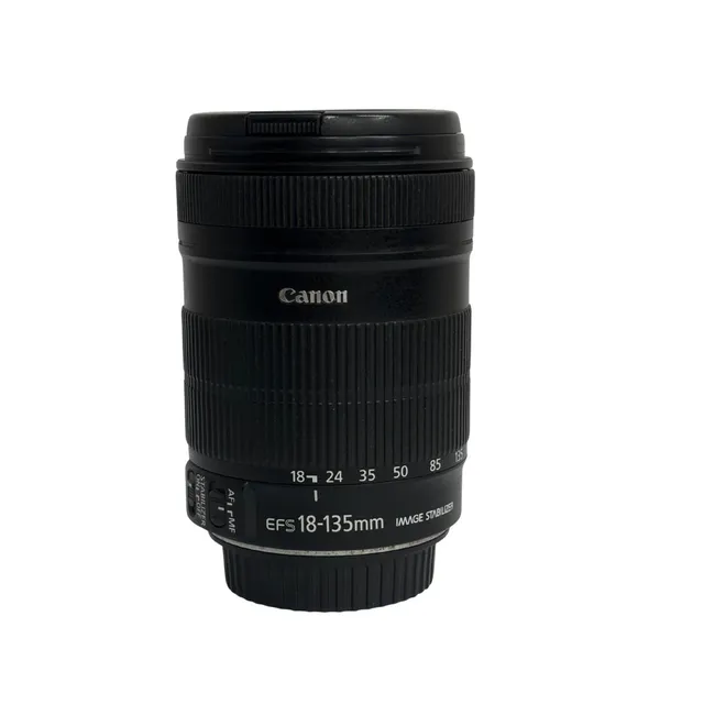 Canon EF-S 18-135 mm f/3.5-5.6 IS